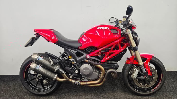 Ducati MONSTER 1100 EVO