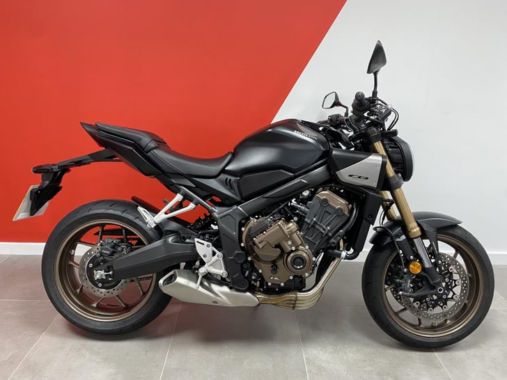 Honda CB650R E-Clutch
