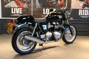 Used Triumph THRUXTON 900 THRUXTON 900 865 for sale in Watford | Image 3