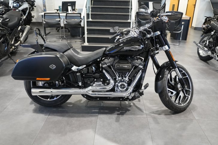 HARLEY-DAVIDSON SPORT GLIDE