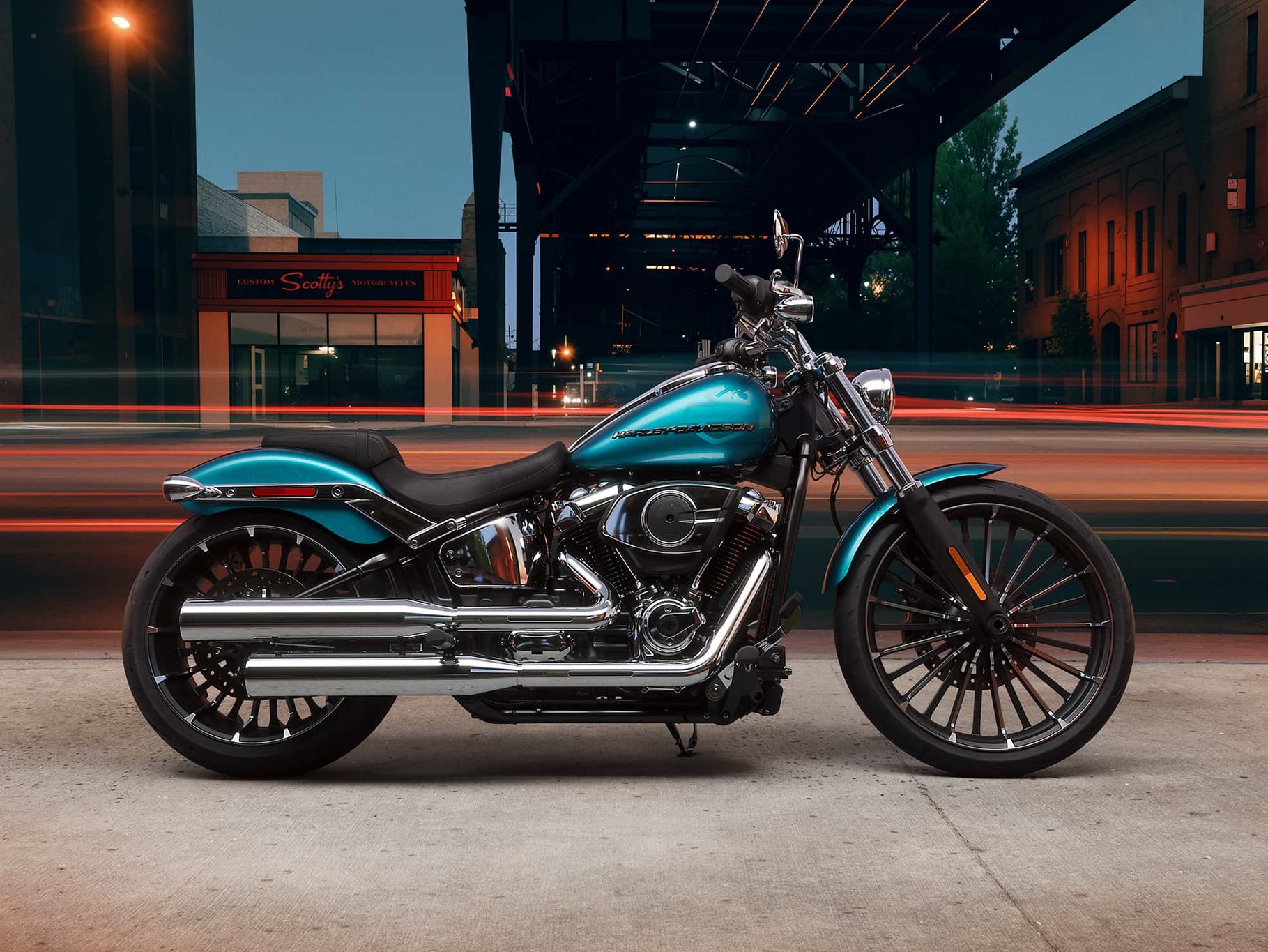 Harley-Davidson® Breakout™