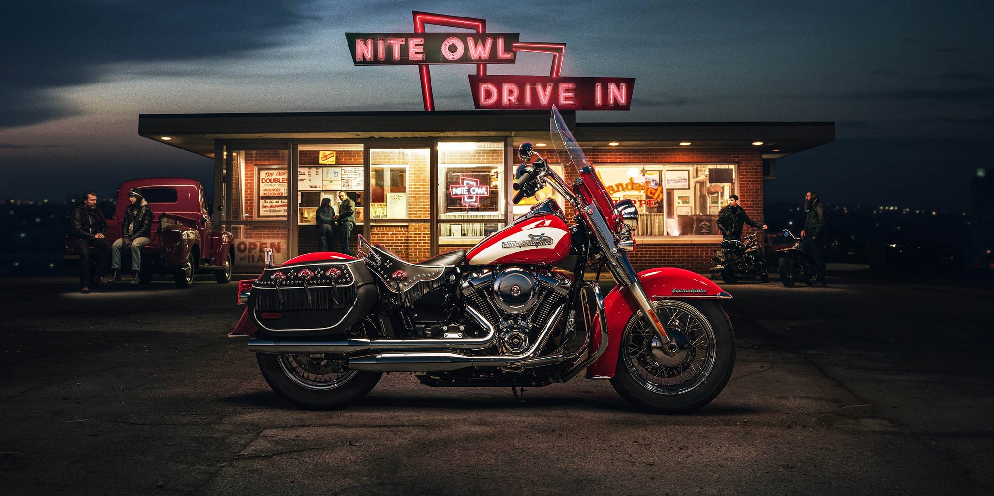 Harley-Davidson® HYDRA-GLIDE REVIVAL