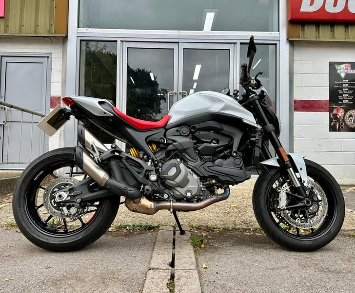 Ducati MONSTER