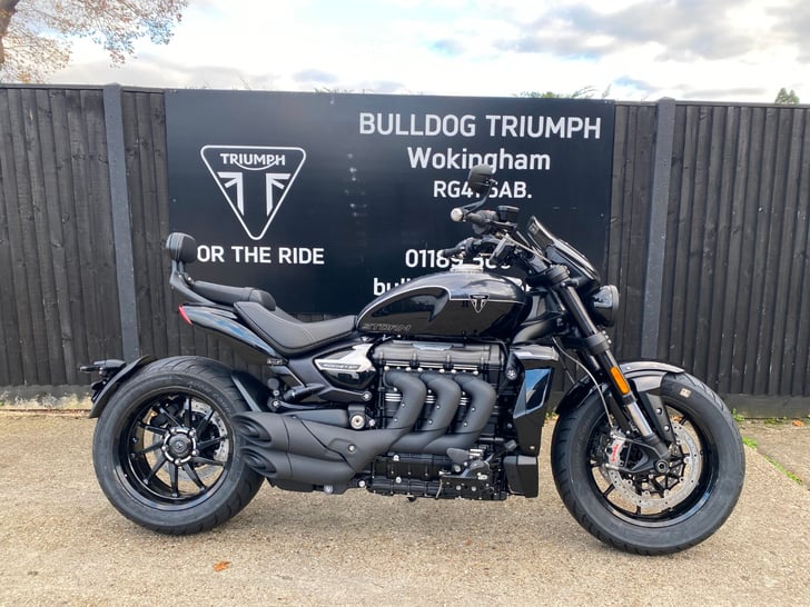 TRIUMPH ROCKET 3 STORM GT