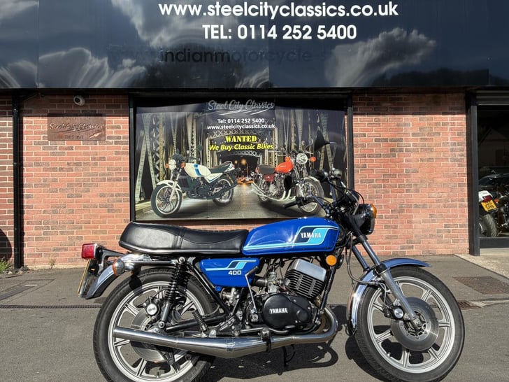 Yamaha RD400