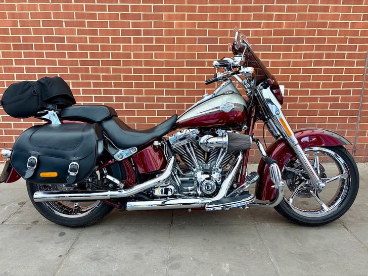Harley-Davidson CVO FLSTSE SCREAMIN EAGLE SOFTAIL CONVERTIBLE