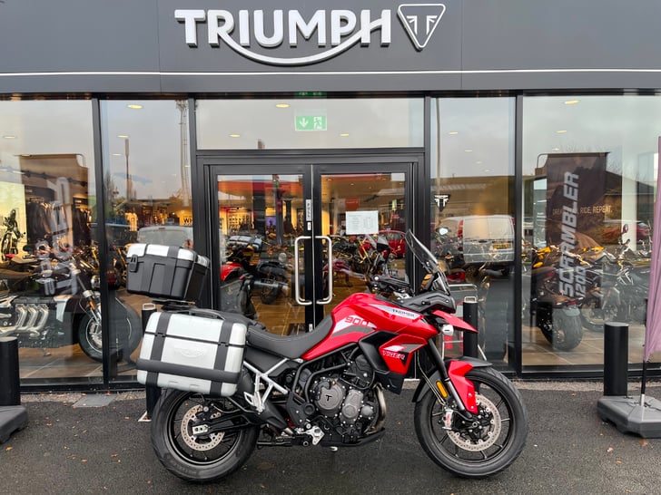 TRIUMPH TIGER 900 GT PRO