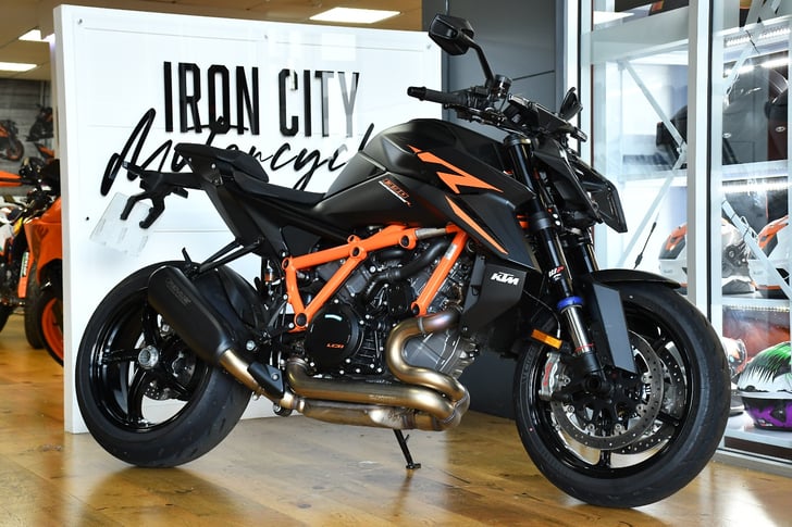 KTM 1390 SUPER DUKE R EVO