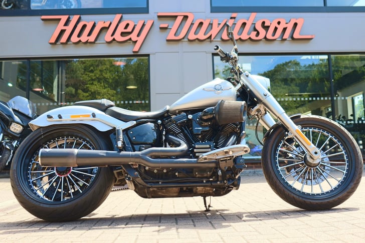 Harley-Davidson SOFTAIL FLFBS FAT BOY 114