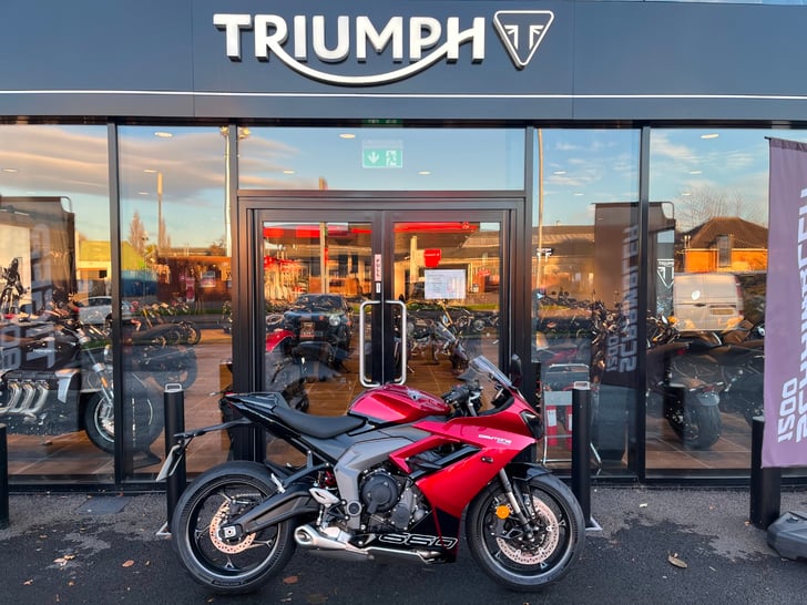 Triumph DAYTONA 660