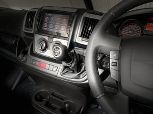 Used Elddis AUTOQUEST 155 AUTOQUEST 155 for sale in Wythall | Image 2