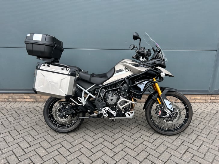 TRIUMPH TIGER 900 RALLY