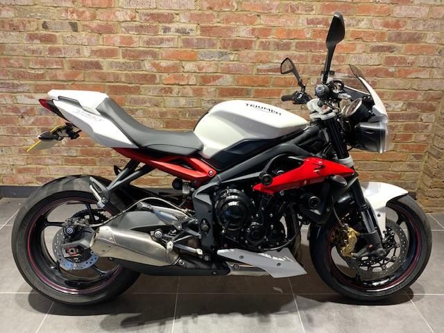 Triumph STREET TRIPLE 675 R ABS