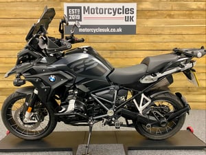 Used BMW R 1250 GS TRIPLE BLACK R 1250 GS TRIPLE BLACK for sale in Swindon | Image 2