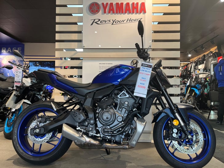 Yamaha MT-07 700 HYPER-NAKED Y-AMT