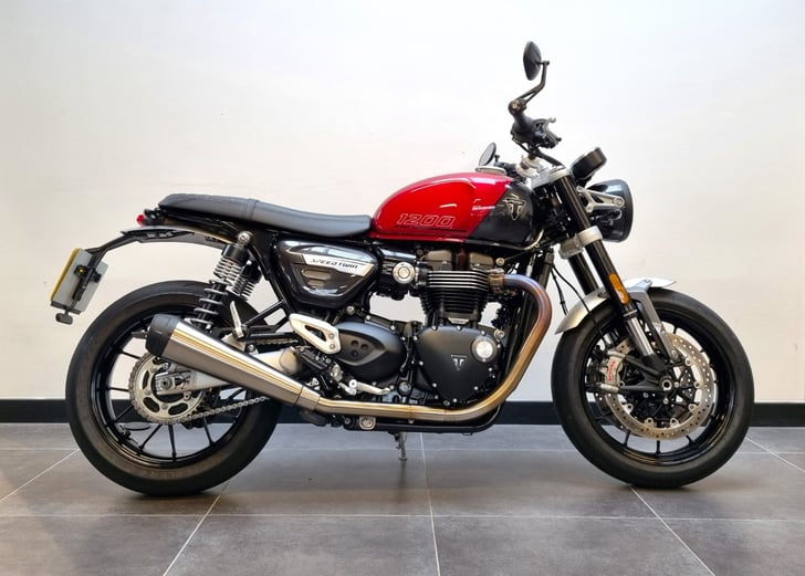 Triumph SPEED TWIN 1200