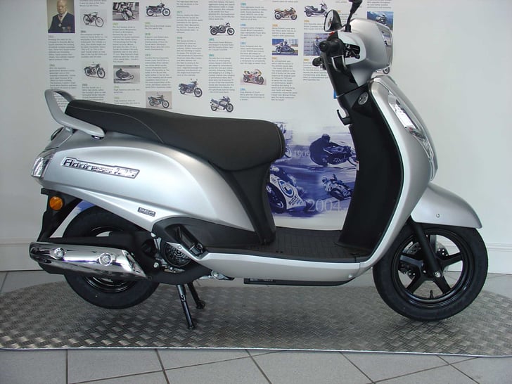 Suzuki ADDRESS UZ125NEY 