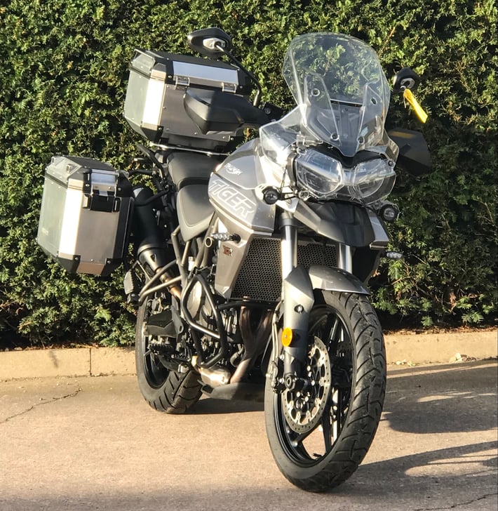 TRIUMPH TIGER 800 XRT