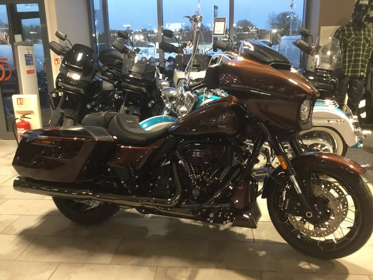 Harley-Davidson CVO FLHXSE STREET GLIDE