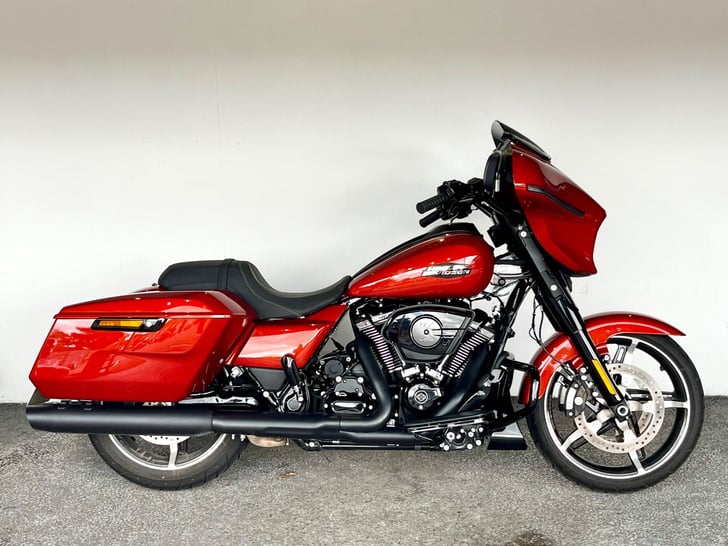 Harley-Davidson STREET GLIDE FLHX 117