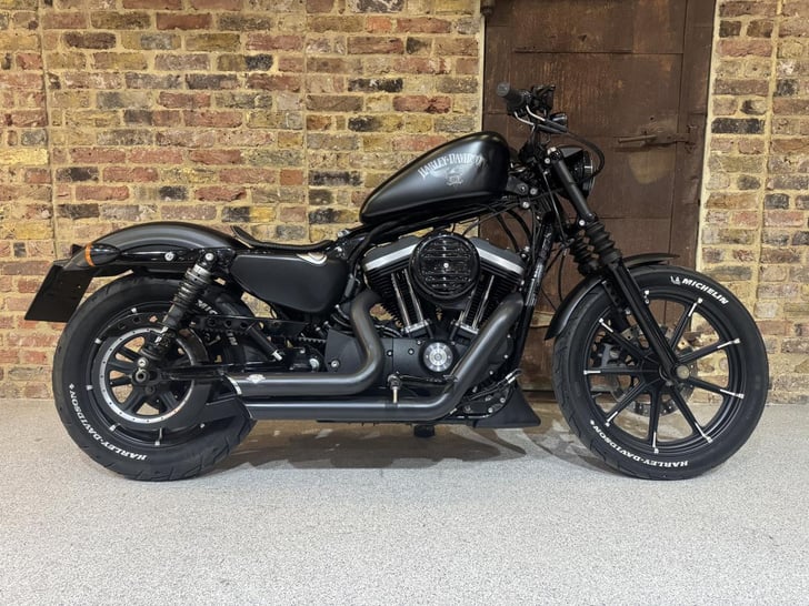 Harley-Davidson XL 883 N IRON 16 