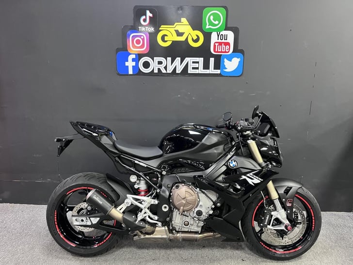 BMW S 1000 R SPORT