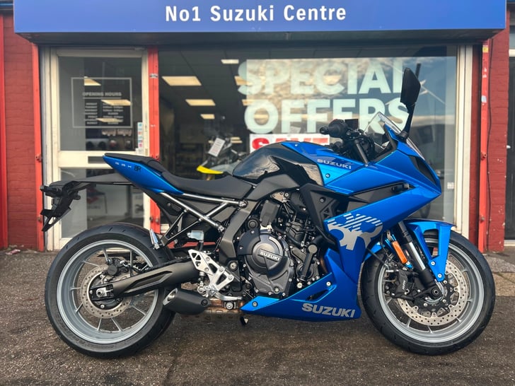 Suzuki GSX-8R