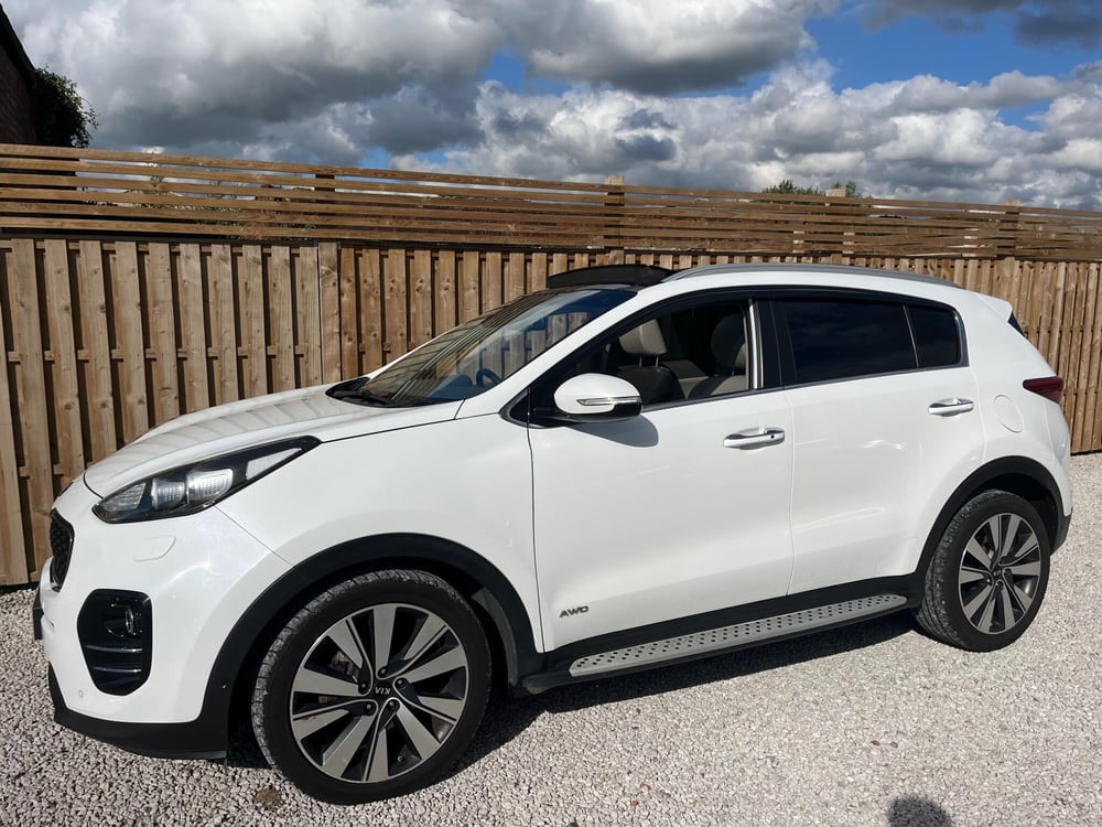 Used Kia SPORTAGE SPORTAGE 2.0 CRDI FIRST EDITION AUTO AWD EURO 6 5DR for sale in Chesterfield