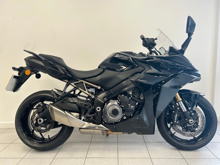 Suzuki GSX-S1000GT
