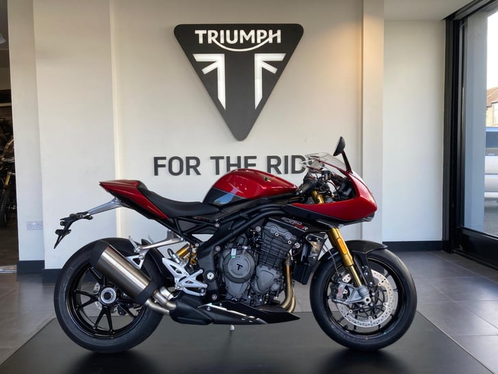 Triumph SPEED TRIPLE 1200 RR