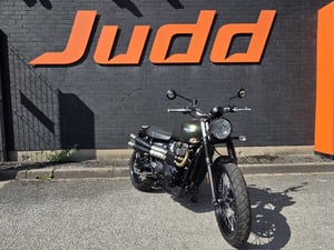 Used Triumph STREET STREET SCRAMBLER for sale in Nottingham | Image 2