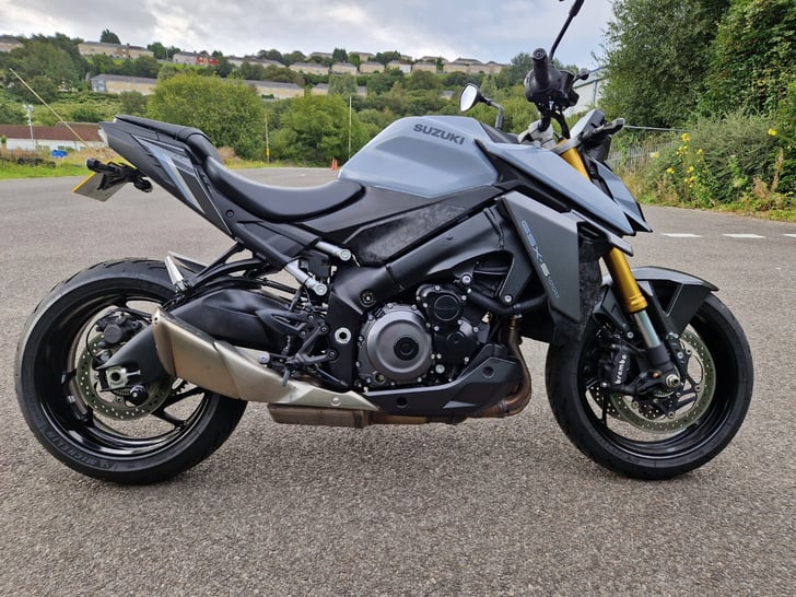 Suzuki GSX-S1000