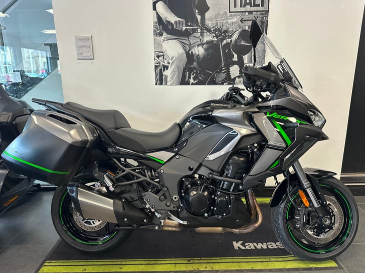 Kawasaki Versys 1100 SE Tourer