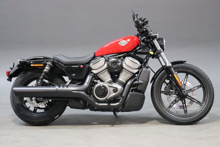 Harley-Davidson NIGHTSTER 975