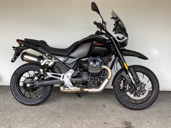Moto Guzzi V85 850 STRADA