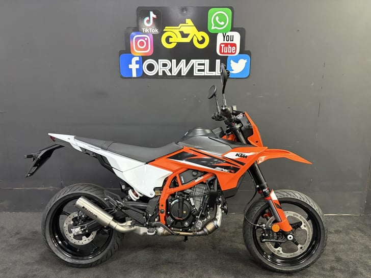 KTM 125 SMC R 2025 