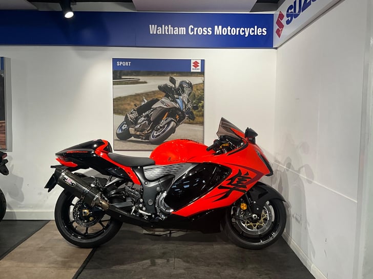 Suzuki GSX1300R HAYABUSA 1300