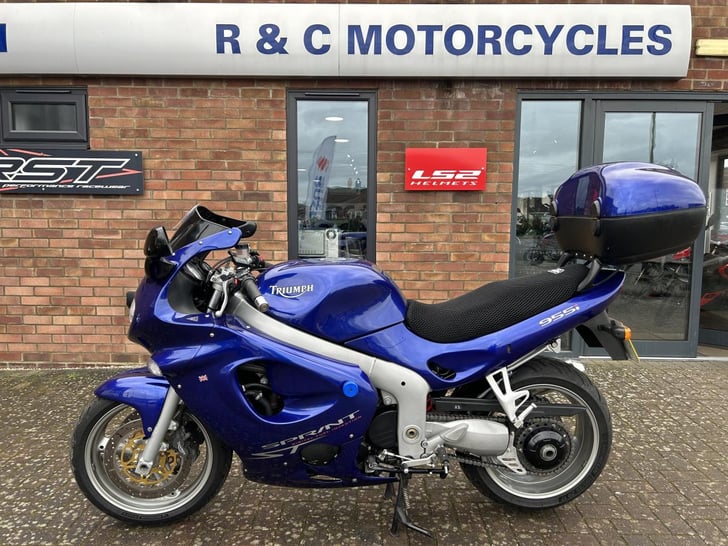 Triumph SPRINT ST 955I 