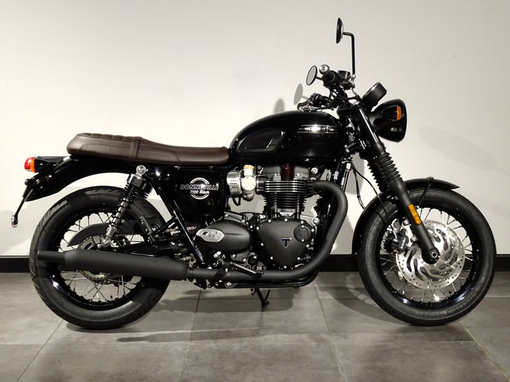 Triumph BONNEVILLE T120 BLACK