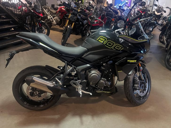 Triumph Tiger Sport 800