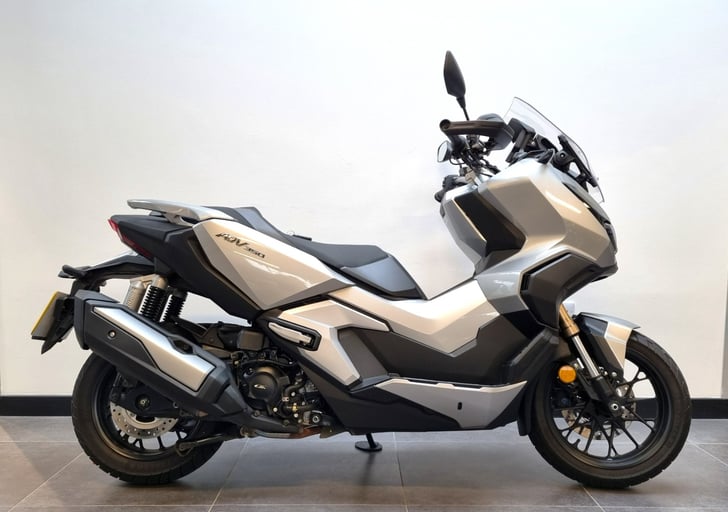 Honda ADV 350