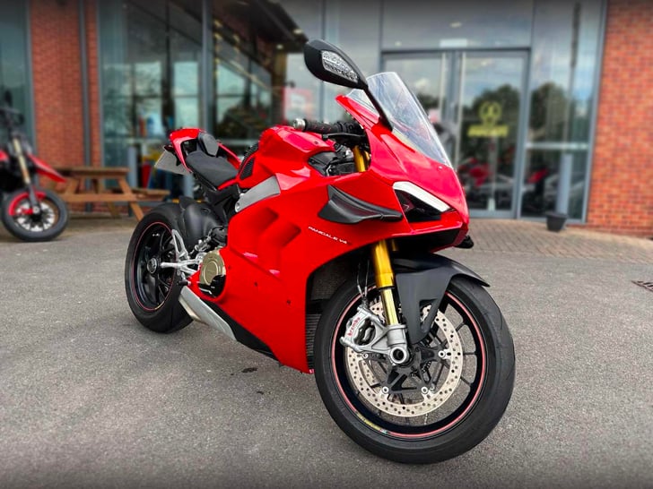 Ducati PANIGALE V4 S