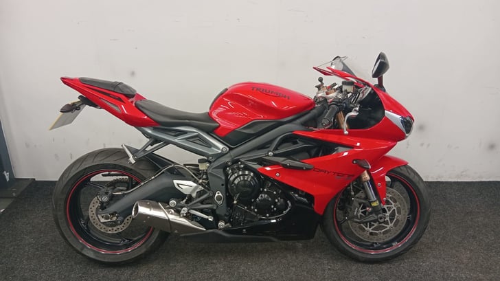 Triumph DAYTONA 675