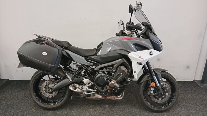 Yamaha TRACER 900