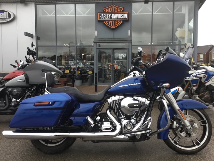 HARLEY-DAVIDSON ROAD GLIDE SPECIAL 