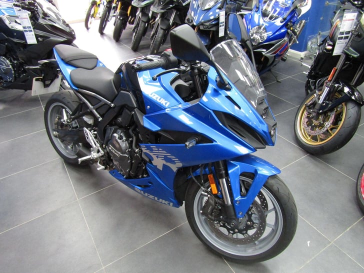Suzuki GSX-8R 800