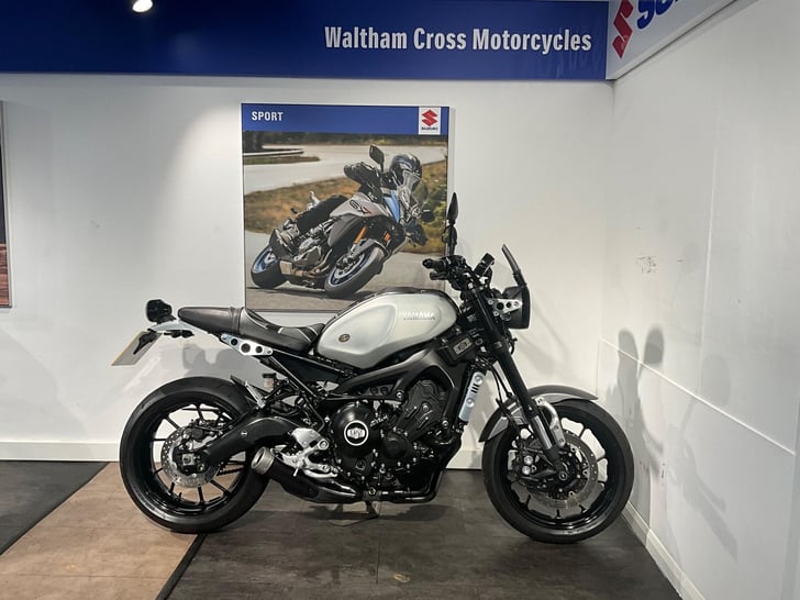 Yamaha XSR900