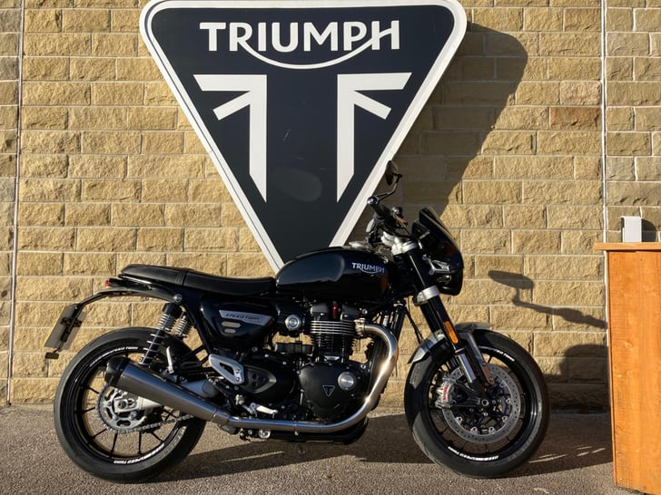 Triumph SPEED TWIN 1200