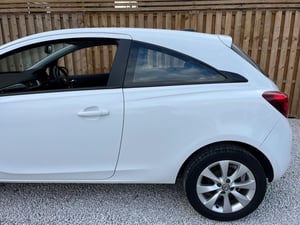Used Vauxhall CORSA CORSA 1.4I ECOTEC ENERGY EURO 6 3DR (A/C) for sale in Chesterfield | Image 3