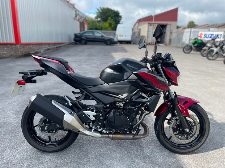 Kawasaki Z400